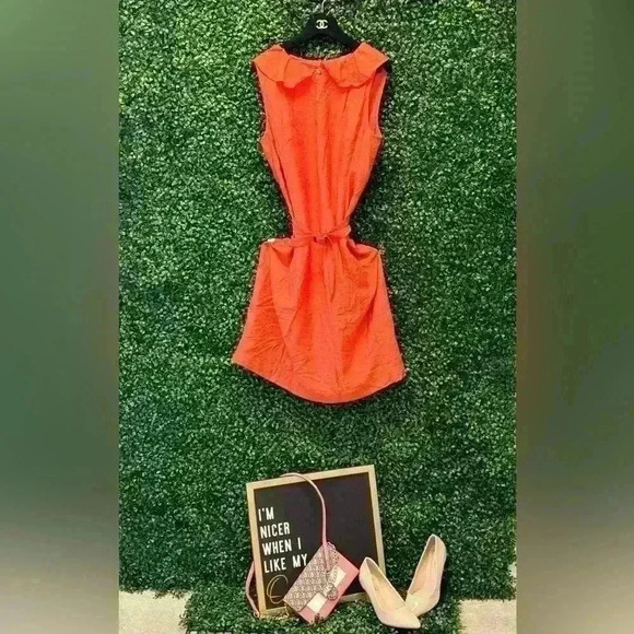 Anne Klein Dresses & Skirts - ANNE KLEIN COLLAR KNEE-LENGTH
DRESSES. Size 10